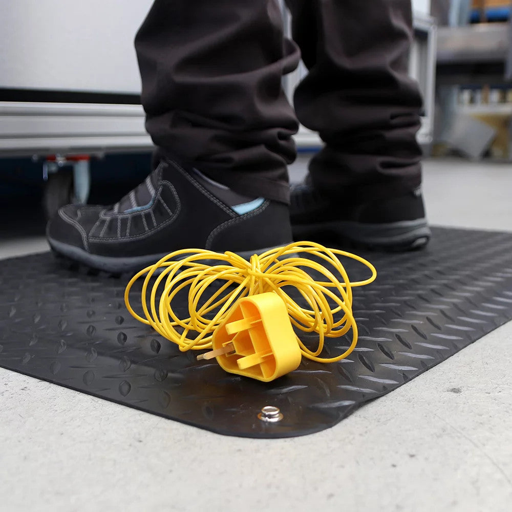ESD Deckplate Anti-Static Anti Fatigue Mat  - User ESD Deckplate Anti-Static Anti Fatigue Mat  - User
